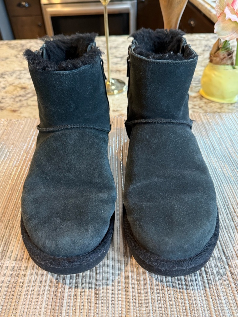 UGG Classic Mini Double Zip Boot In Black Suede, Size 7